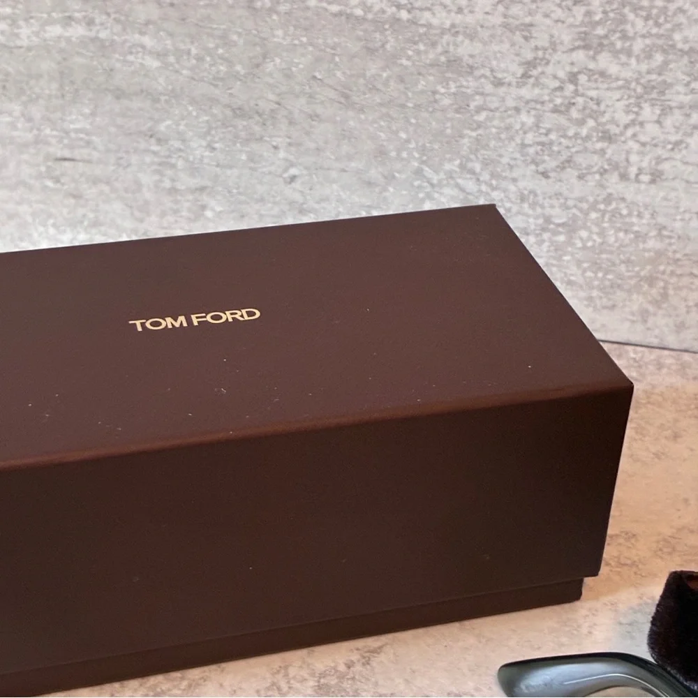 Tom Ford TF999 Philippe-02 Sunglass Gold T Logo Made in Italy 58□16 Rectangular